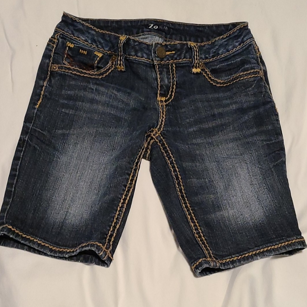 Z2 Jean Shorts with embroidery
